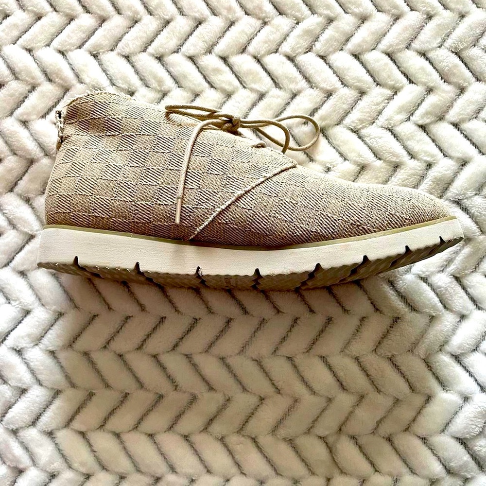 BEARPAW Tan Ankle Booties
